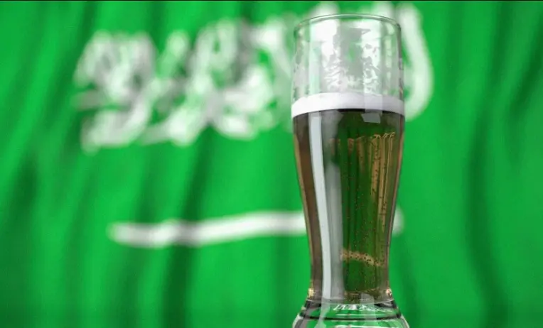 ما هي عقوبة شرب الخمر في المملكة بعد السماح بالخمور في السعودية؟! وزارة العدل توضح