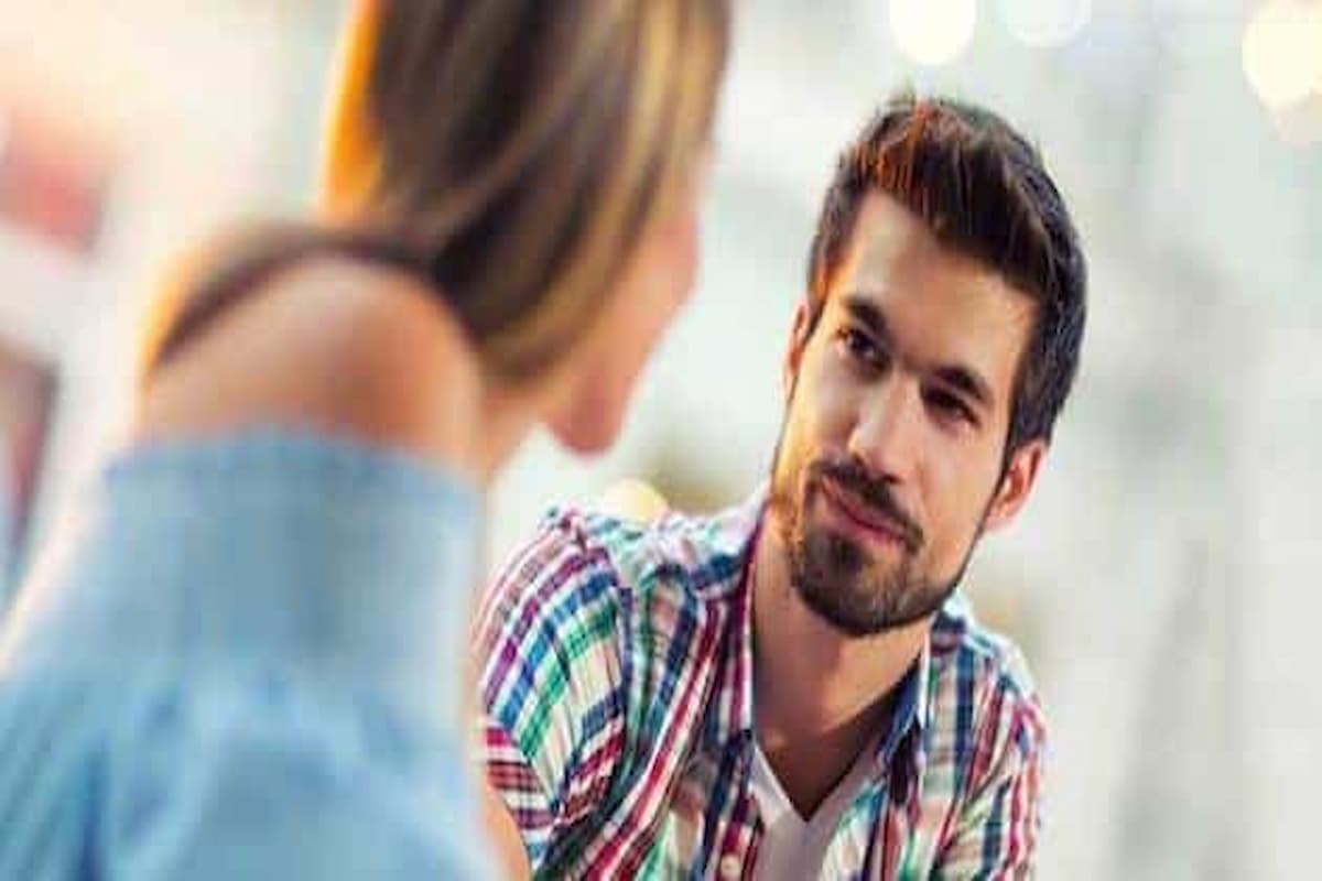 تفسير حلم شخص معجب به في بيتي للعزباء 1 تفسير حلم شخص معجب به في بيتي للعزباء