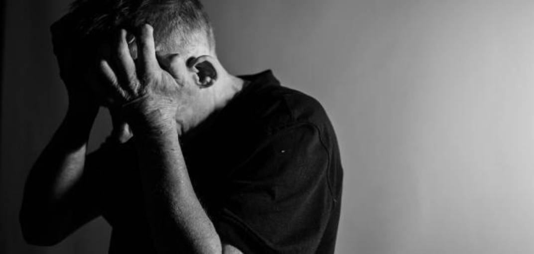 ما هي اعراض الاكتئاب وما هي أنواعه